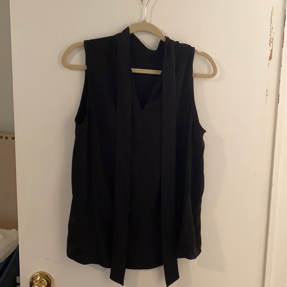 Tie back black top!